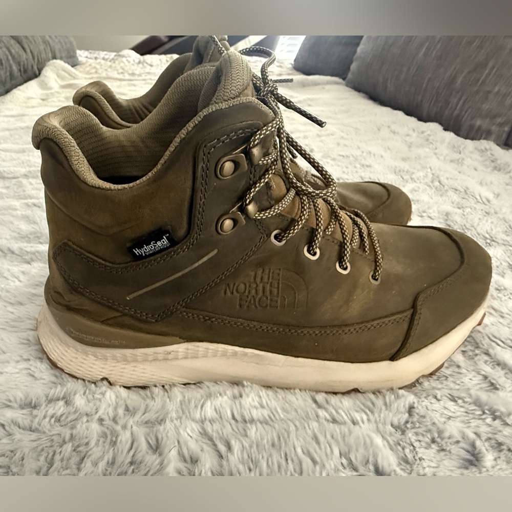 The North Face Vals Mid Waterproof Men's Hiking Boots